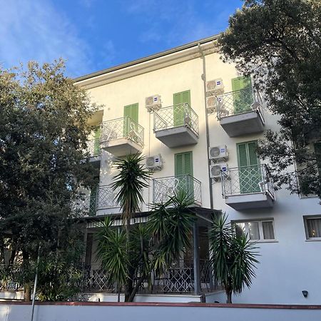 Hotel L'Etrusco - San Vincenzo Bagian luar foto
