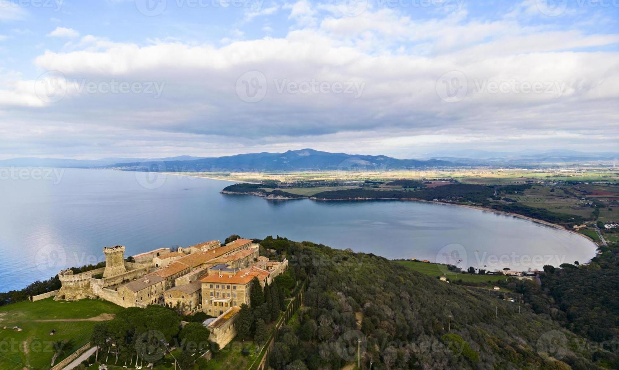Hotel L'Etrusco - San Vincenzo Bagian luar foto
