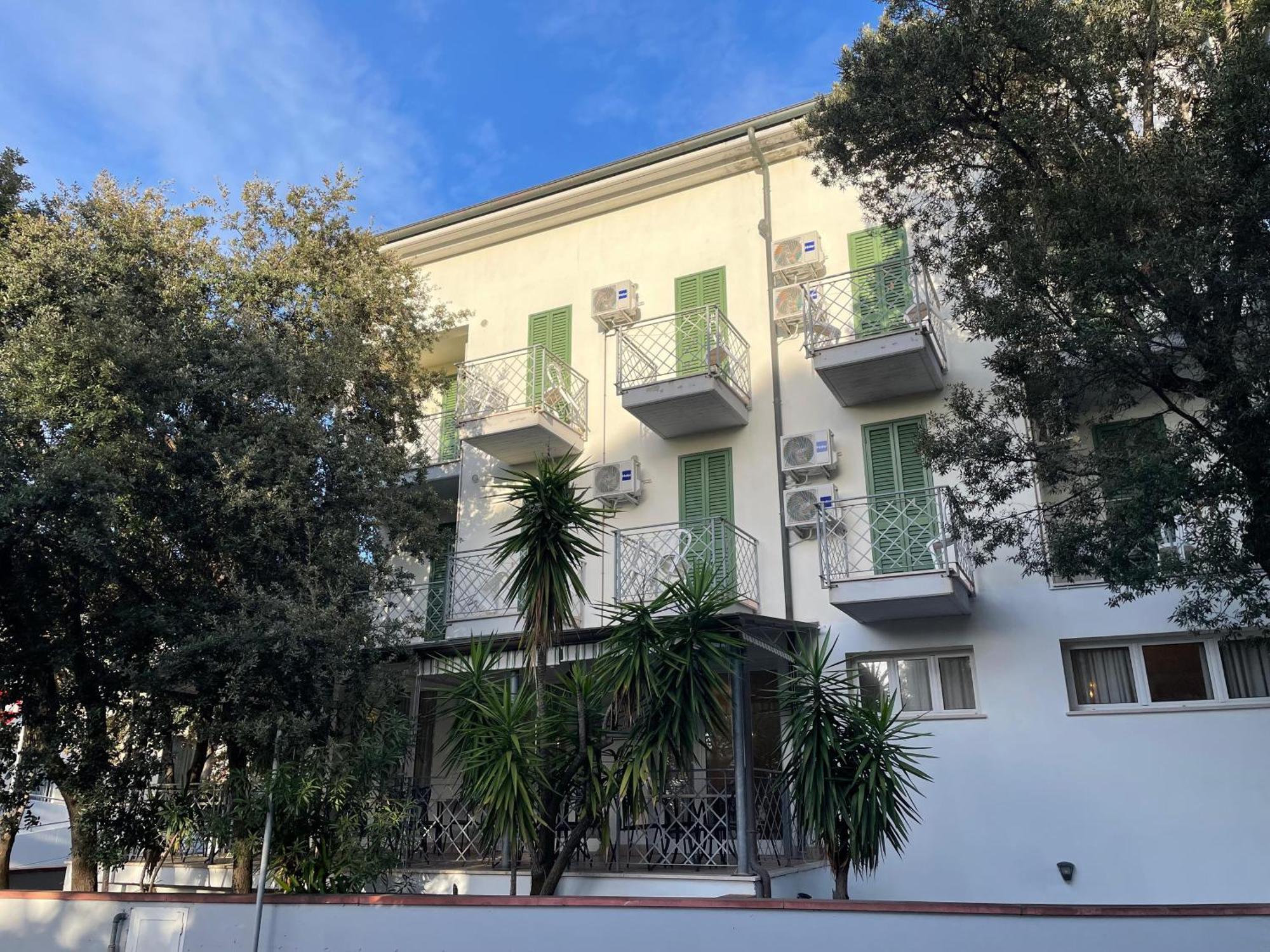 Hotel L'Etrusco - San Vincenzo Bagian luar foto